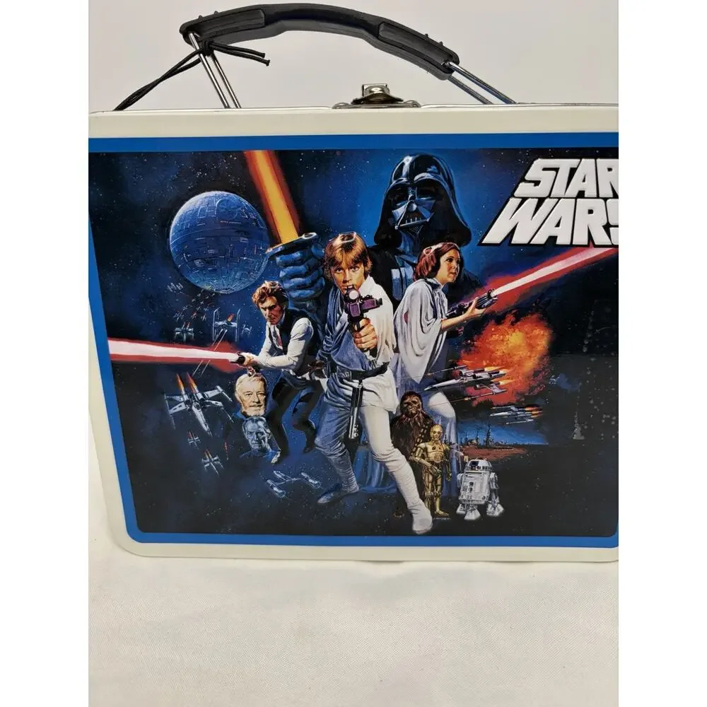 Star Wars Limited Edition Tin Lunch Box with 4 Sandwich Cutters New W Tags